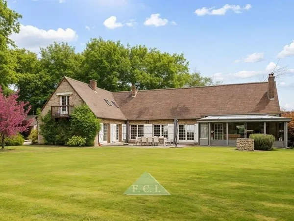 Maison de plain-pied 11 pièces 400 m²