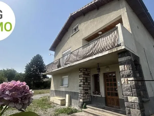 Maison 9 pièces 205 m²