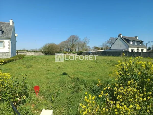 Terrain 800m² Ploumilliau