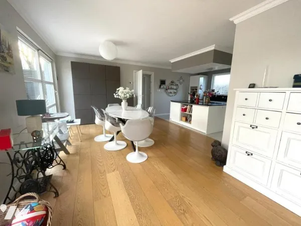 Maison 6 pièces 209 m²