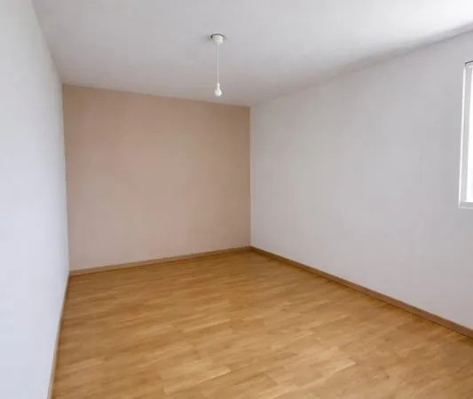 A LOUER : APPARTEMENT T2 + JARDIN