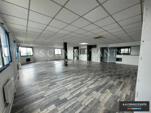 BUREAUX A LOUER
