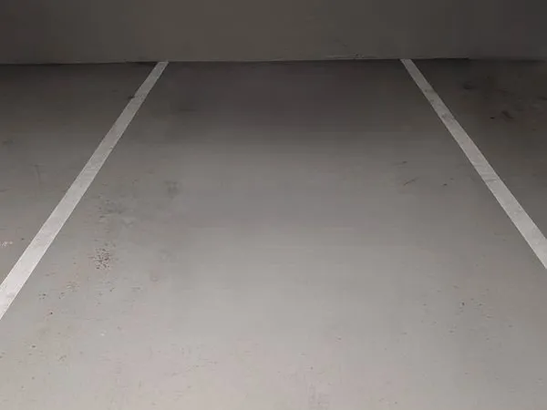 Parking dans résidence