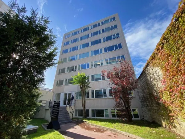 Bureau 227 m²