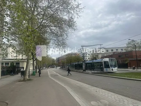 Boutique 70 m²