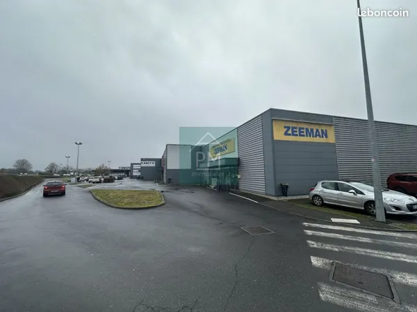 Local commercial 250 m² Albert