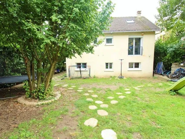 Maison 5 pièces 111 m²