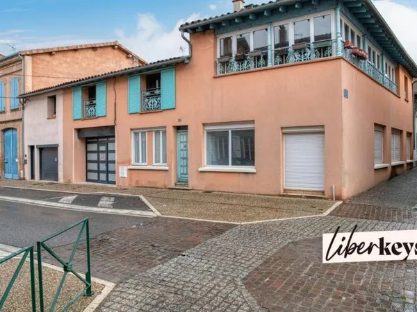 Maison 6 pièces 338 m²