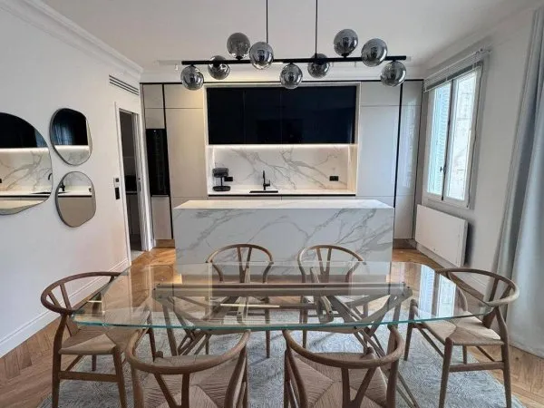 Appartement 6 pièces 184 m²
