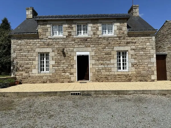 Belle maison en coeur de Baud