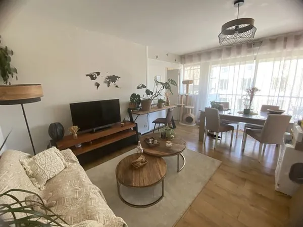 A VENDRE LA ROCHELLE APPARTEMENT T2 AVEC BALCON ET ASCENCEUR