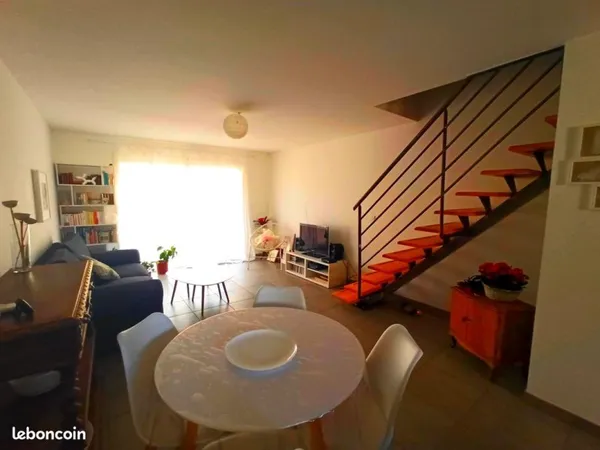 Mauguio 305000 euros