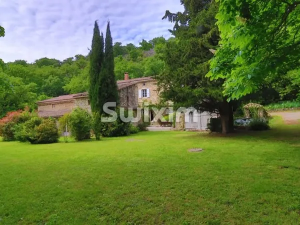 Maison 18 pièces 501 m²