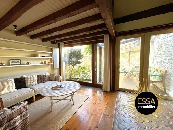 Unique! Cachet du 17e ,145 m², FEUCHEROLLES