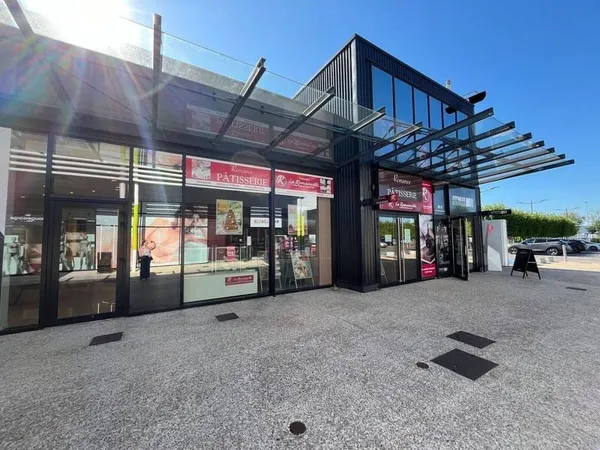 Local commercial 113 m²