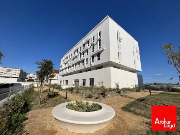 Bureaux 1341 m²