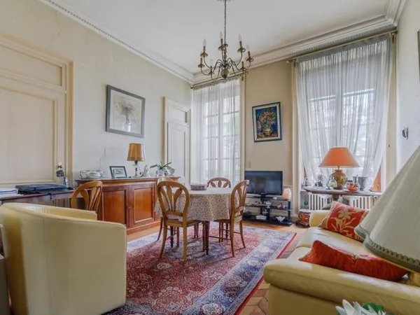 Appartement T3 de 83m2 à Lyon 69007, 24 Rue de Marseille