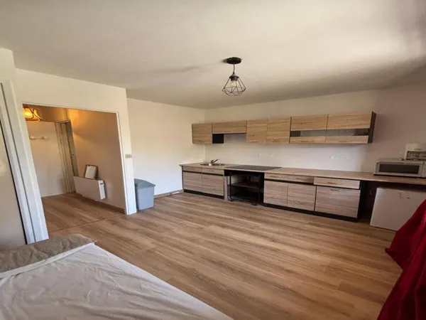 Studio 1 pièce 17 m²