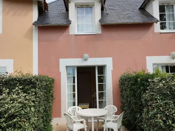MAISON APPARTEMENT T2 SUR LE GOLF - PROCHE PLAGE ET PORT