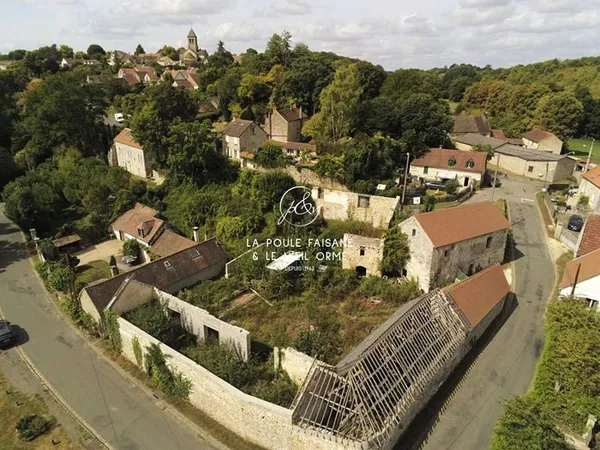 VENTE ENSEMBLE A RESTAURER REGION HOUDAN