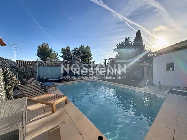 Maison 235m2 + Studio indépendant- Piscine - parkings - SUD