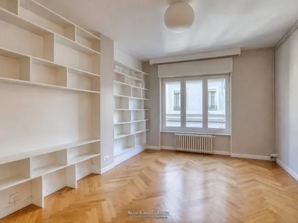 Appartement en étage élevé - Quai Sarrail / Rue Bugeaud