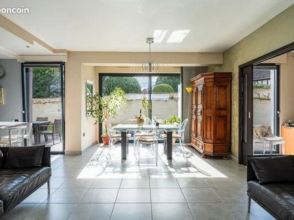 Maison 6 pièces 153 m²