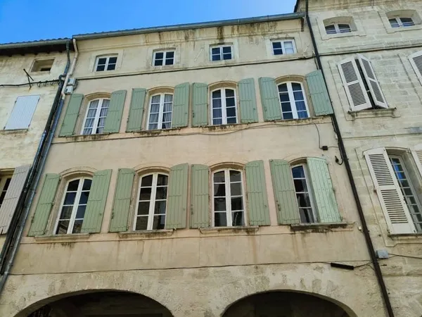 Maison 7 pièces 240 m²