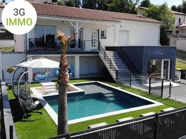 Villa 5 pièces 161 m²