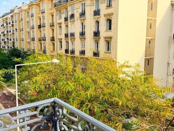 Carré d'Or - Superbe 4 pièces rénové de 140 m² - Lumineux & sans vis-à-vis