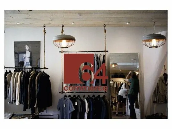 Local commercial 165 m²