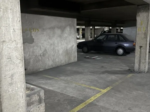 Loue parking