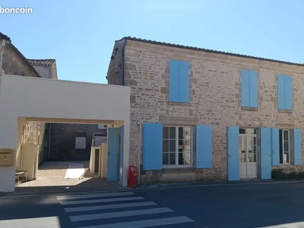 Local pour projet de restauration à Dampierre sur Boutonne