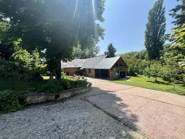 Maison 8 pièces