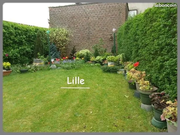 MAISON LILLE CHU semi individuelle ,garage attenant, agreable jardin, extension et surrélévation pos
