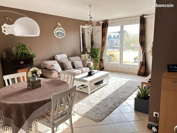 CERGY LE HAUT - Superbe appartement duplex F4 de 75 m2 traversant exposition sud-est