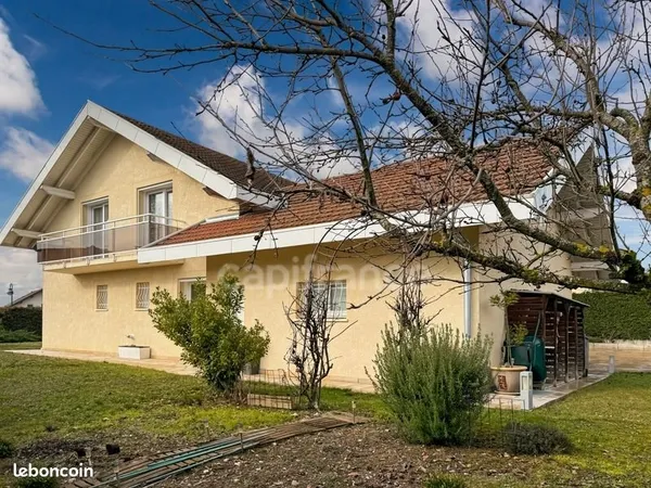 Maison 8 pièces 179 m²