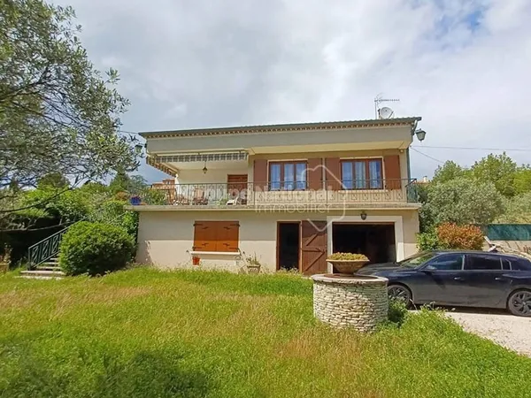 Maison 7 pièces 140 m²