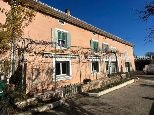 Maison 5 pièces 134 m²