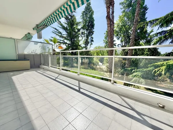 ANTIBES Quartier RABIAC 3P 63M2 Parking et Cave