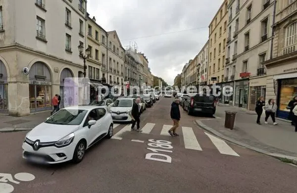 Local commercial 80 m²