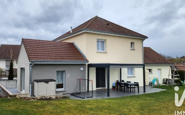 Maison 6 pièces 121 m²