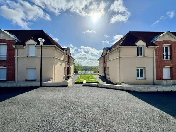 F2 - 47 M² - 1 CHAMBRE - TERRASSES - VUE SUR SEINE