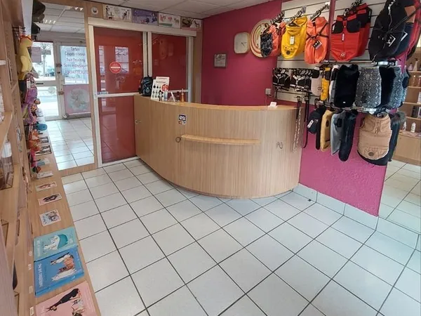 Local commercial 28 m2 - DROIT AU BAIL