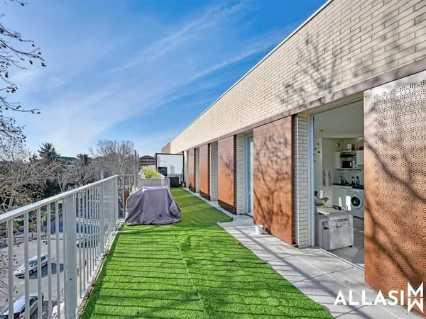 Appartement terrasse - Dernier étage
