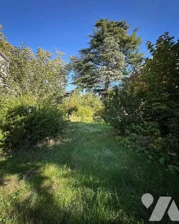 Terrain 610 m²