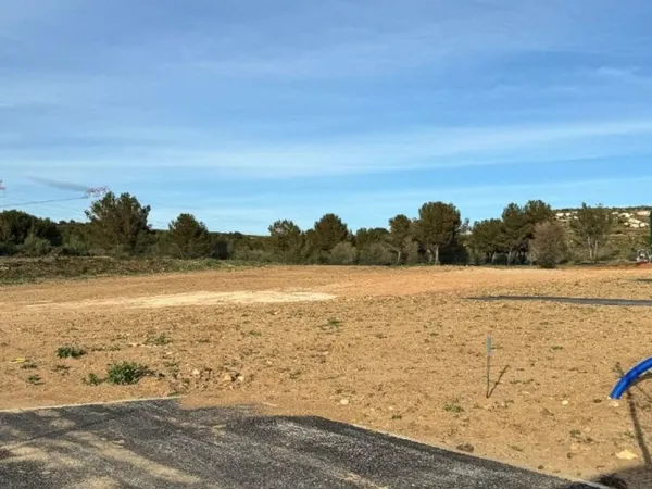 Terrain 732 m²