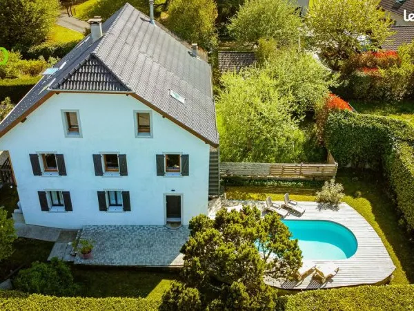 Maison familiale avec piscine et appartement indépendant | Etercy