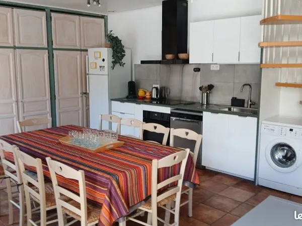 Loue maison 5 personnes clim réversible jardin piscine du 30 08 2026 au 04 07 2027