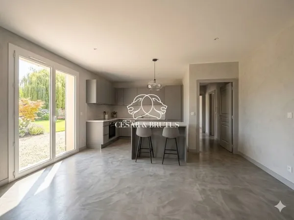 Maison à finir de 120 m² + T2 indépendant à proximité de Ch
